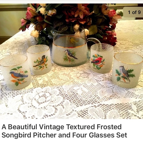 Other - Vintage Textured Frosted Songbird Pitcher 4 Glasse